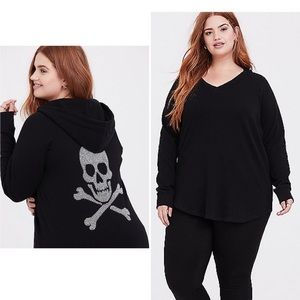 TORRID SIZE 2 Skull and Crossbones Sequin Hoodie